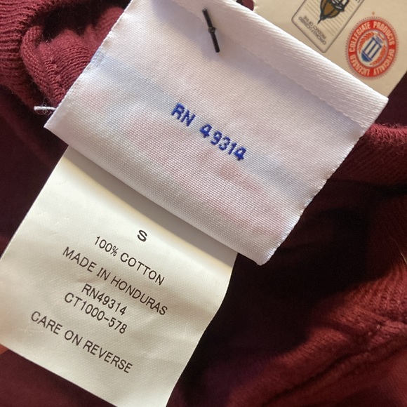 NEW Champion Fordham University T-Shirt Maroon Unisex Size Small 100% Cotton NWT - Picture 10 of 10